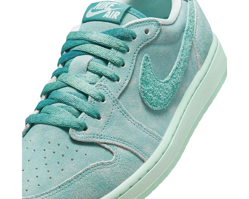 Air Jordan 1 Retro Low W Washed Teal / Washed Teal - Igloo HQ8111-300