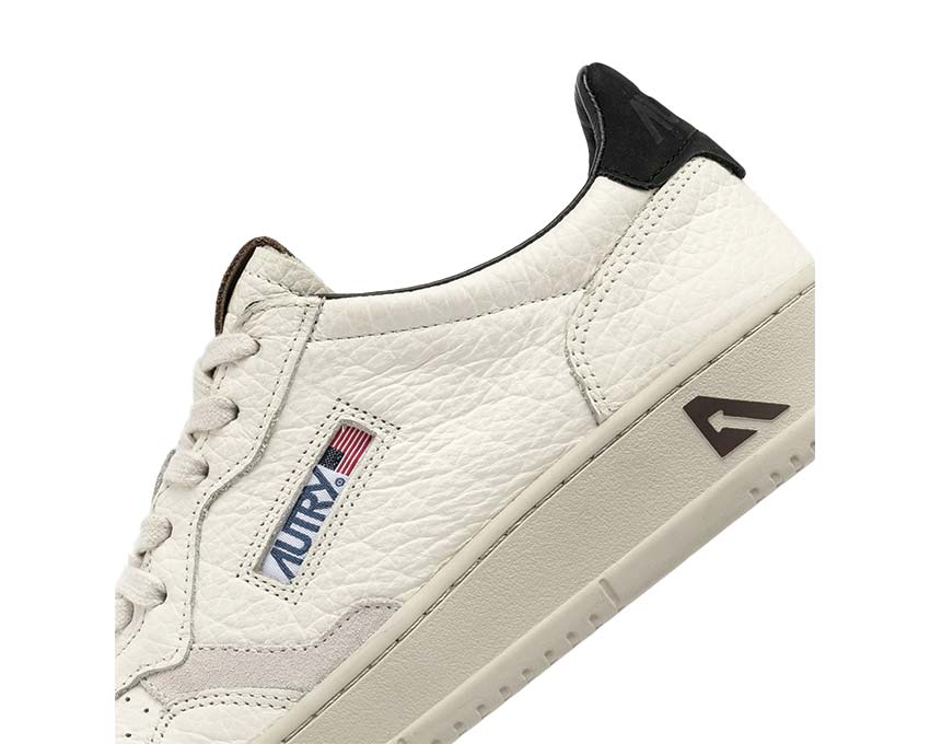 Autry Medalist Low Leather / Black - Pinecone AULMLE15
