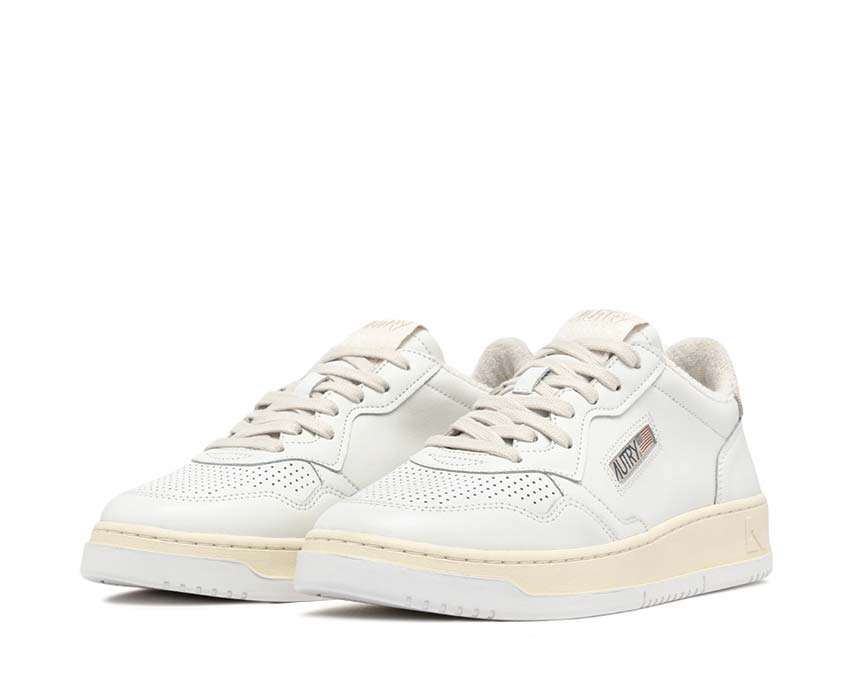 Autry Medalist Low  Virgin / Sponge Wht - Ivor  AULMVS05