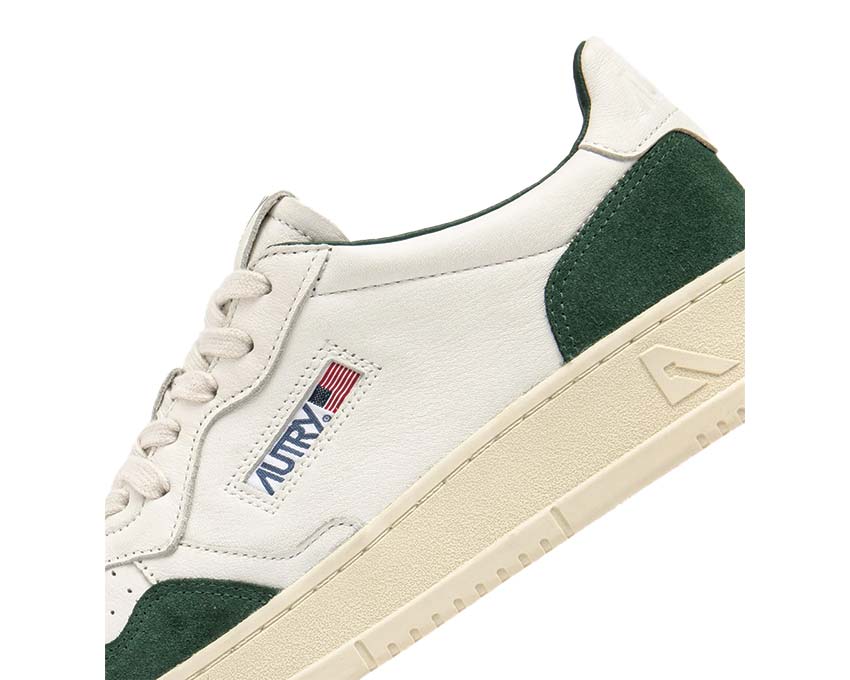 Autry Medalist Low White Leather / Bottle Green Suede AULMGS42