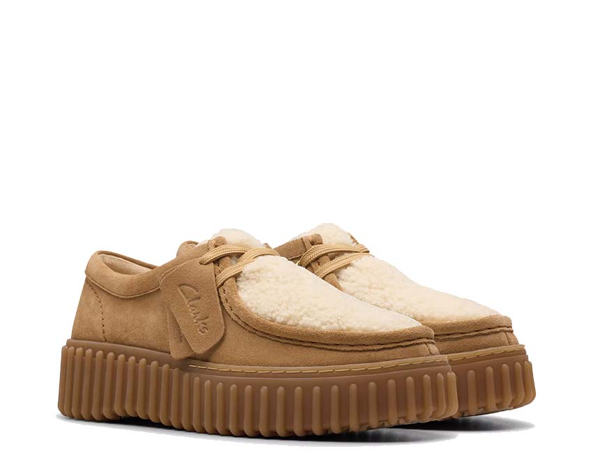 Clarks Torhill Bee Light Sand Interest 26179114 4 050