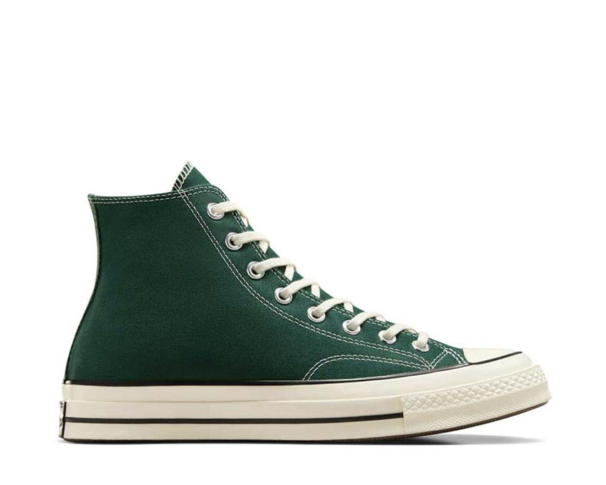 Converse with nike zoom store