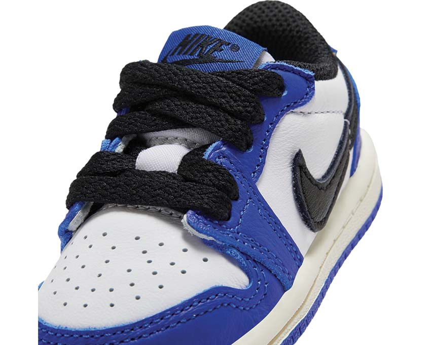 Jordan 1 Retro Low OG FQ5435-140