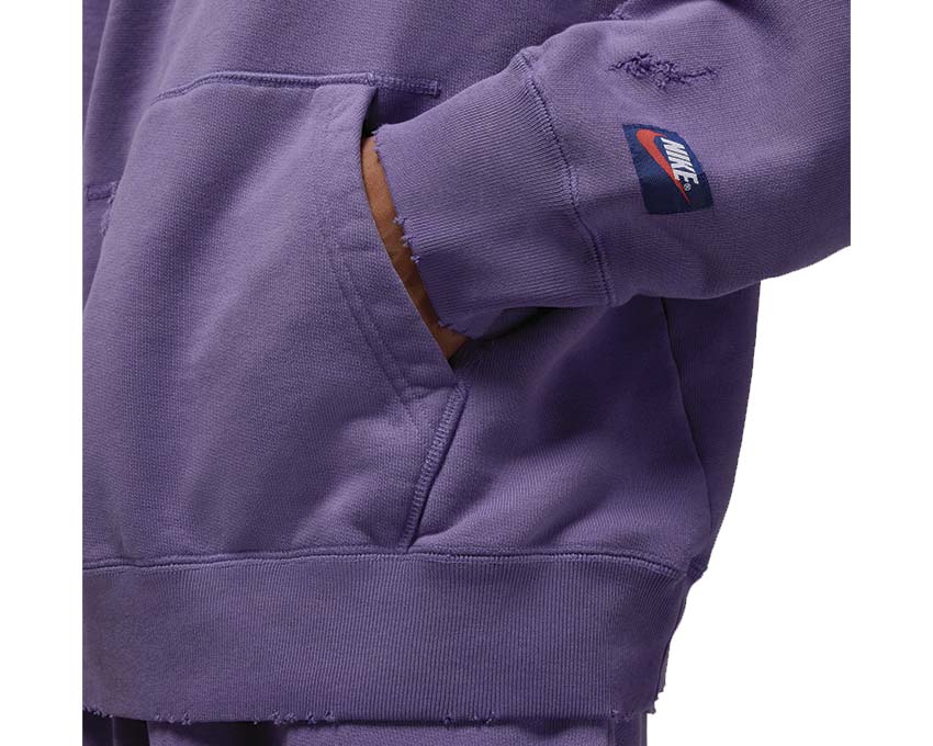 Jordan Rare Air Hoodie Purple Earth indossato — felpa uomo vestibilità rilassata streetwear