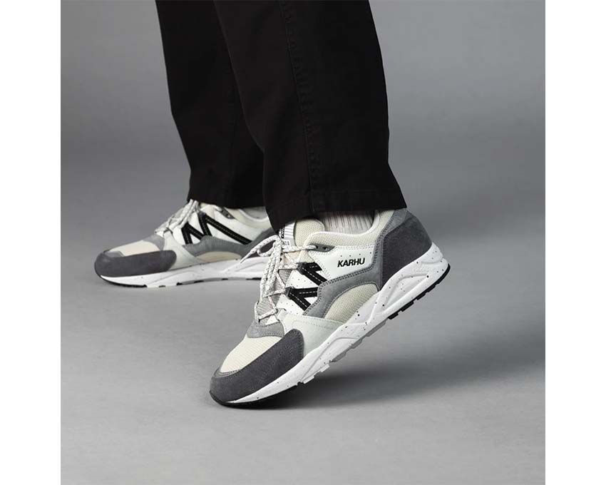 Karhu Fusion 2.0 Limestone / Jet Black F804181