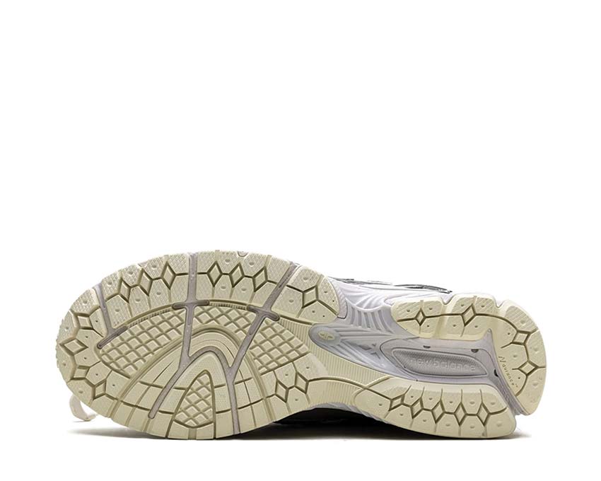 New Balance 1906R x The Basement Day Chrome M1906RBT