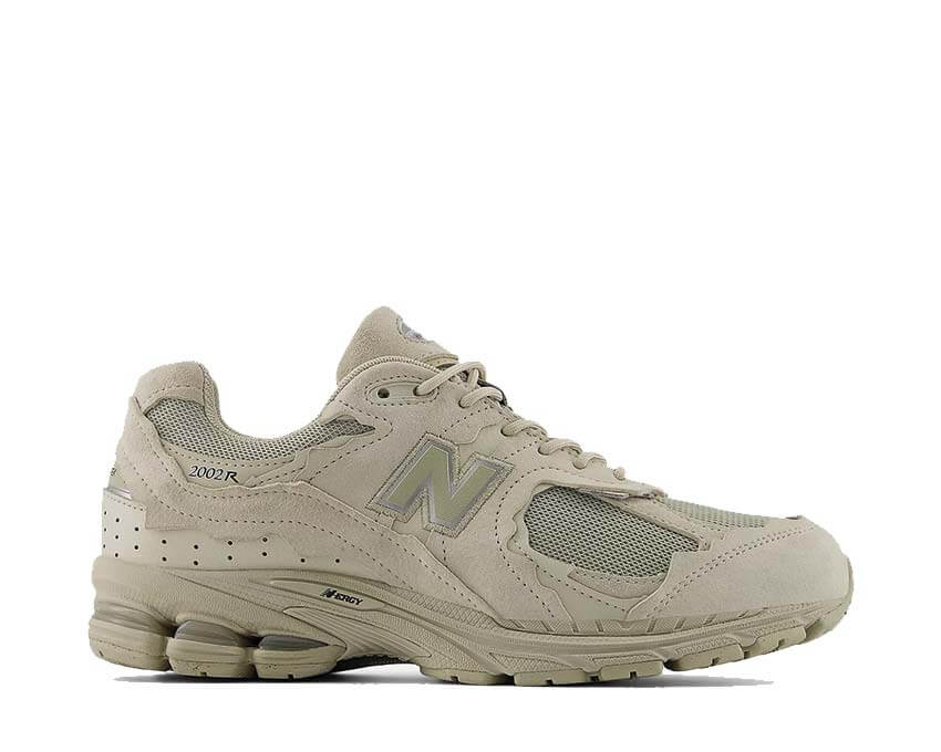 New Balance 2002 GORE-TEX Shipyard Trainers | NOIRFONCE
