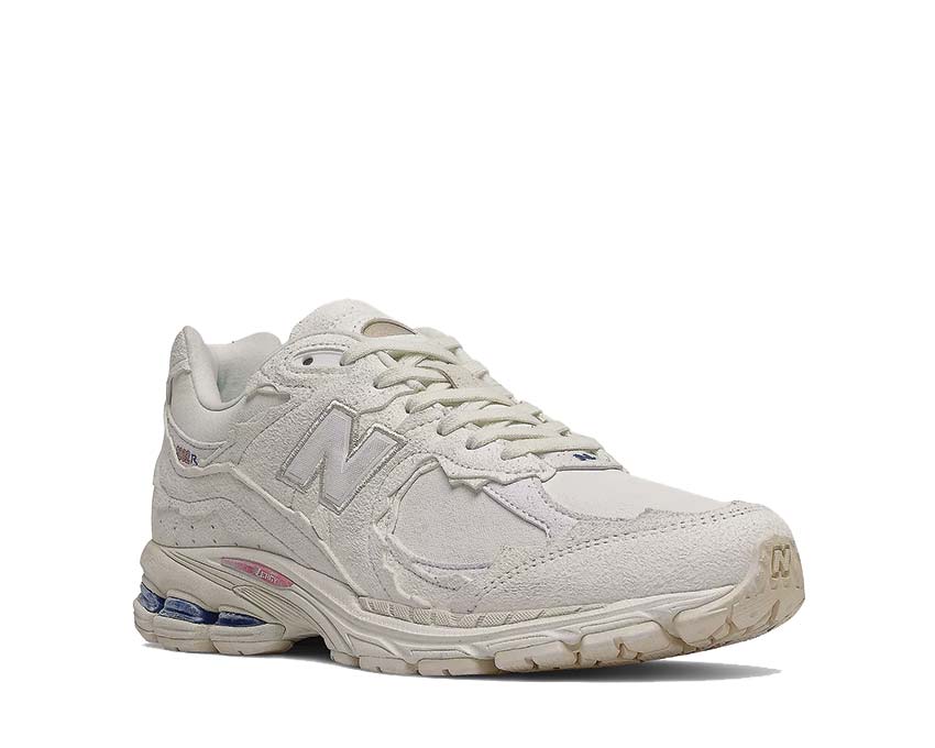 New Balance 2002R Sea Salt / Nb White M2002RDC