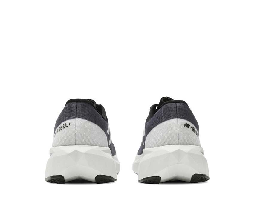 New Balance FuelCell Rebel V4 Graphite / Black - Quartz Grey MFCXLK4