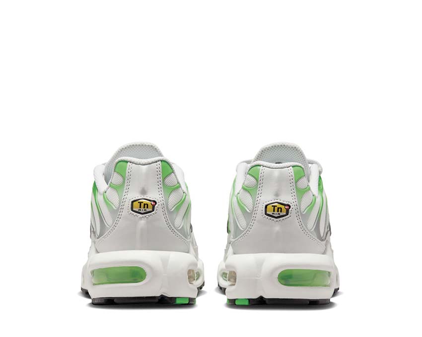 Nike Air Max Plus DZ3671-001