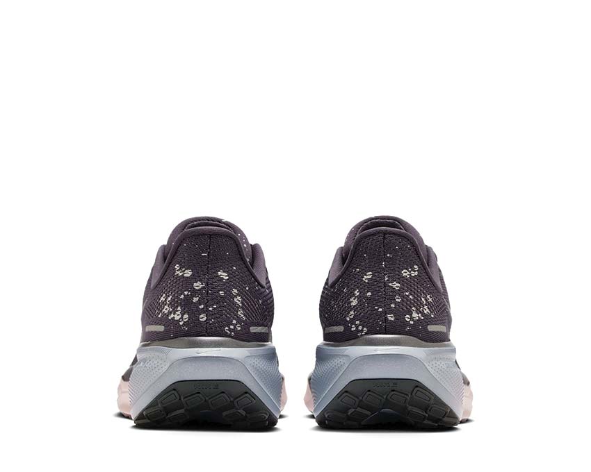 nike Box Official Images of the Stussy x nike Box Air Max Penny 2 HV1726-500