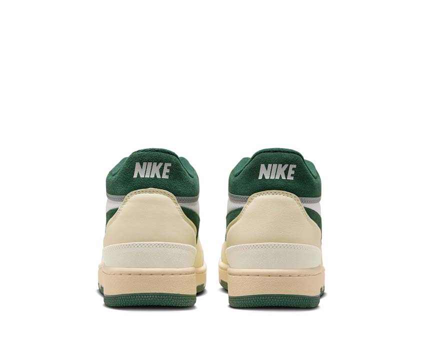 Nike Attack Sail / Fir - Coconut Milk - Pale Vanilla FZ2097-100