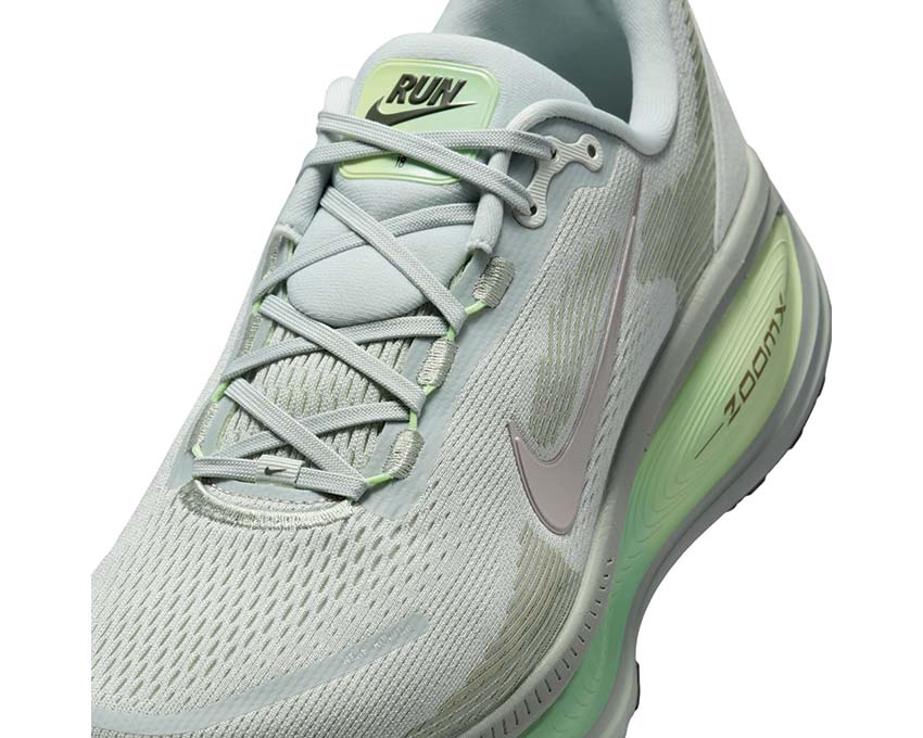 Nike Vomero 18 Light Silver / College Grey - Barely Volt HM6803-002