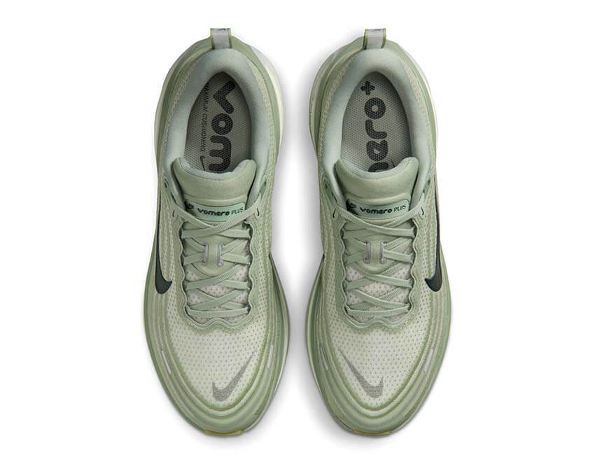 Nike Vomero Plus HV8150-301