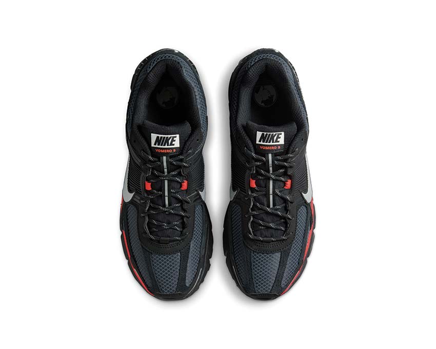 Nike Zoom Vomero 5 Black / Metallic Silver - Bright Crimson HV2527-002