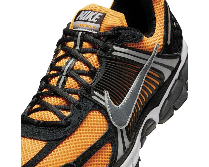Nike Zoom Vomero 5 Sundial / Black - Metallic Silver IF6211-700