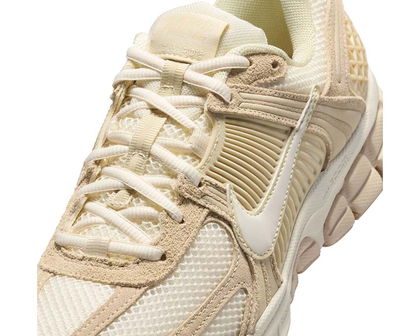 Nike Zoom Vomero 5 W Beach / Sail - LT Khaki - Pale Ivory HQ0458-200