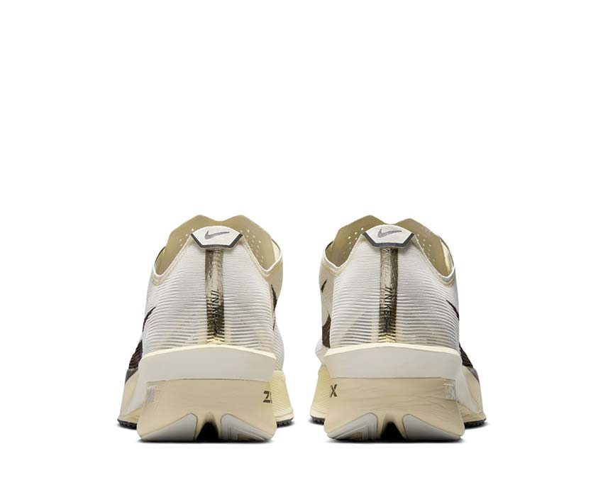 Nike Zoomx Vaporfly Next 4% JI Sail / Medium Ash - MTLC Gold Grain - Phantom HV6107-100