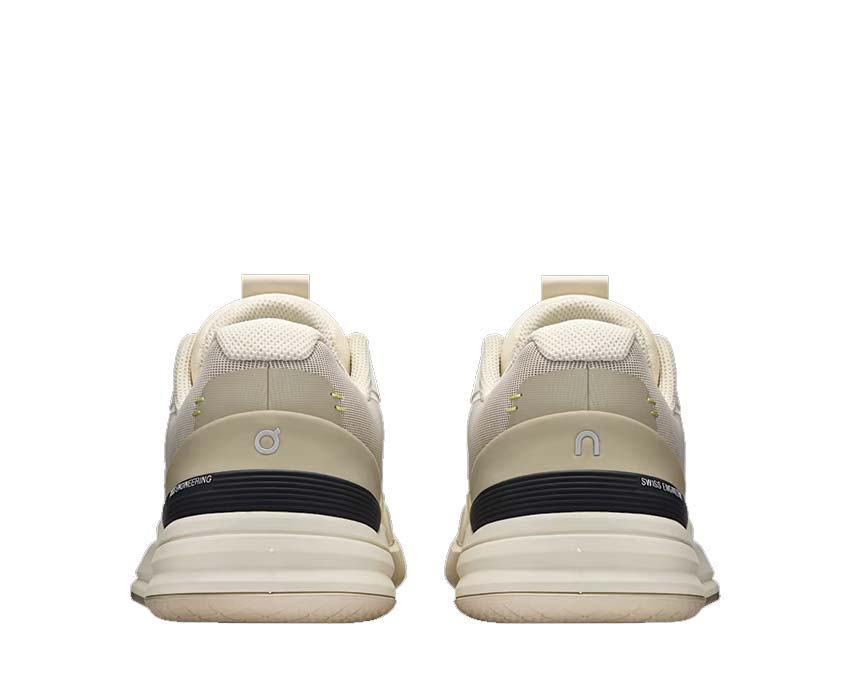 ON The Roger Pro W Sand / Ivory 4897664