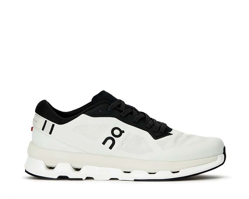 靴 On Cloudzone 1 W Ice | Black On Cloudzone Ice | NOIRFONCE