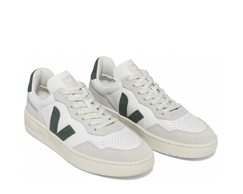 Veja V-90 O.T. Leather Extra White / Cyprus VD2003384A