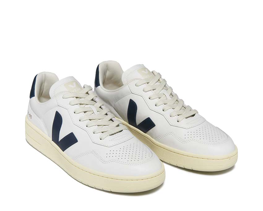 Veja V-90 OT Leather Extra White / Nautico VD2003656A