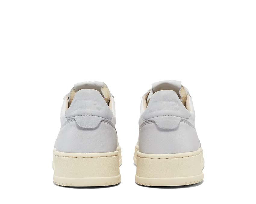Autry Medalist Low Goat / Wash White - Vapor AULMGH03
