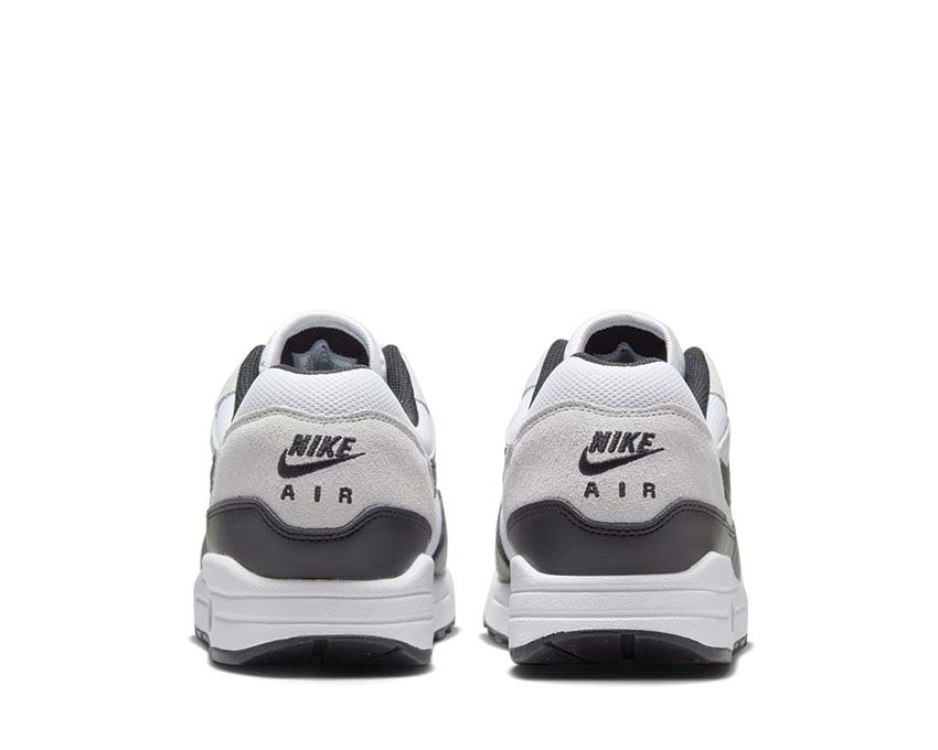 Nike Air Max 1 Ess