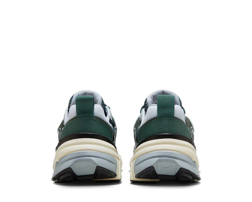 Nike V2K Run Vintage Green / Vintage Green HJ4497-300