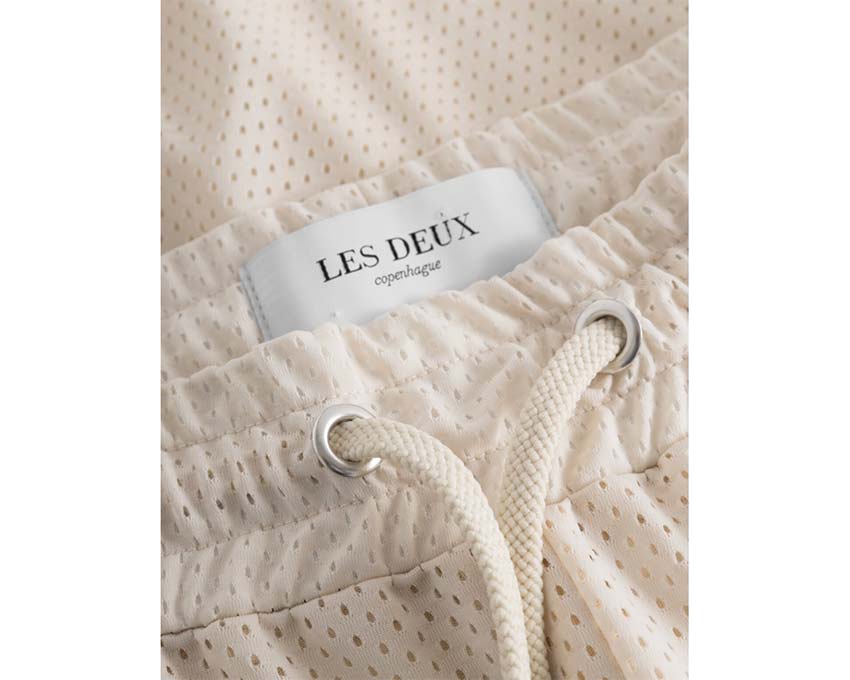 Les Deux Team Mesh Shorts Ivory 531025