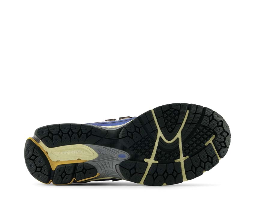 New Balance 1906R New Spruce Moonbeam and Driftwood M1906RRB