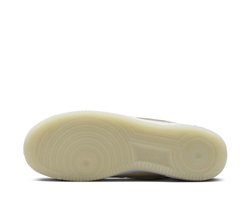 Nike Air Force 1 '07 LV8