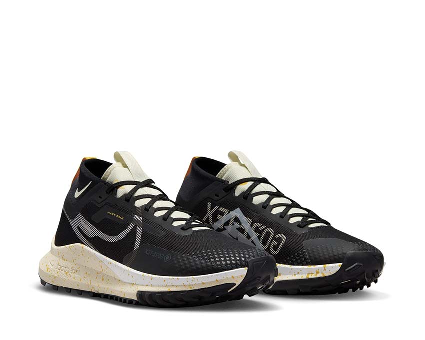 Nike Pegasus Trail 4 Gore-Tex Black / White - Coconut Milk - Vivid Sulfur DJ7926-005