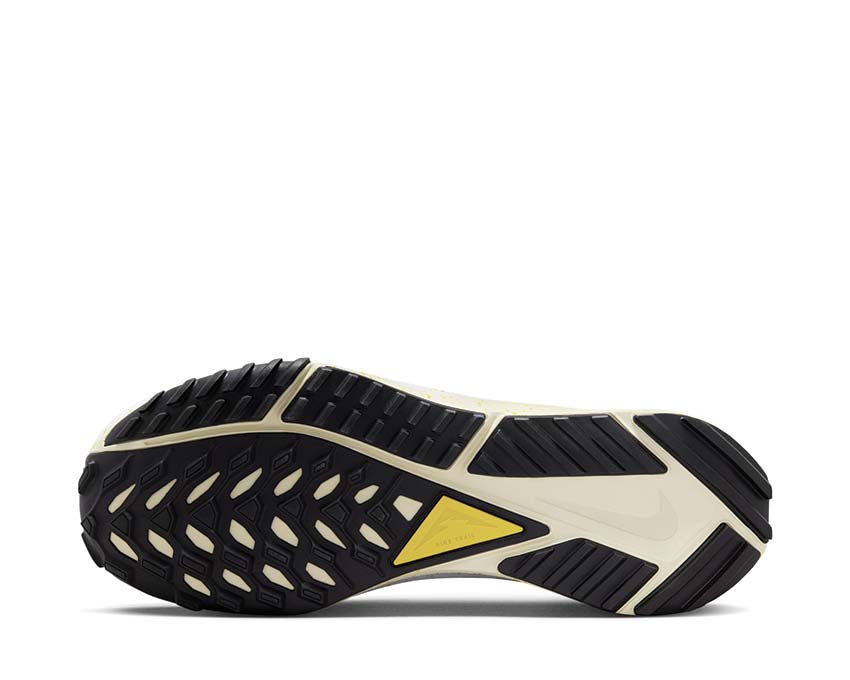 Nike Pegasus Trail 4 Gore-Tex Black / White - Coconut Milk - Vivid Sulfur DJ7926-005