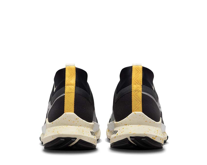 Nike Pegasus Trail 4 Gore-Tex Black / White - Coconut Milk - Vivid Sulfur DJ7926-005