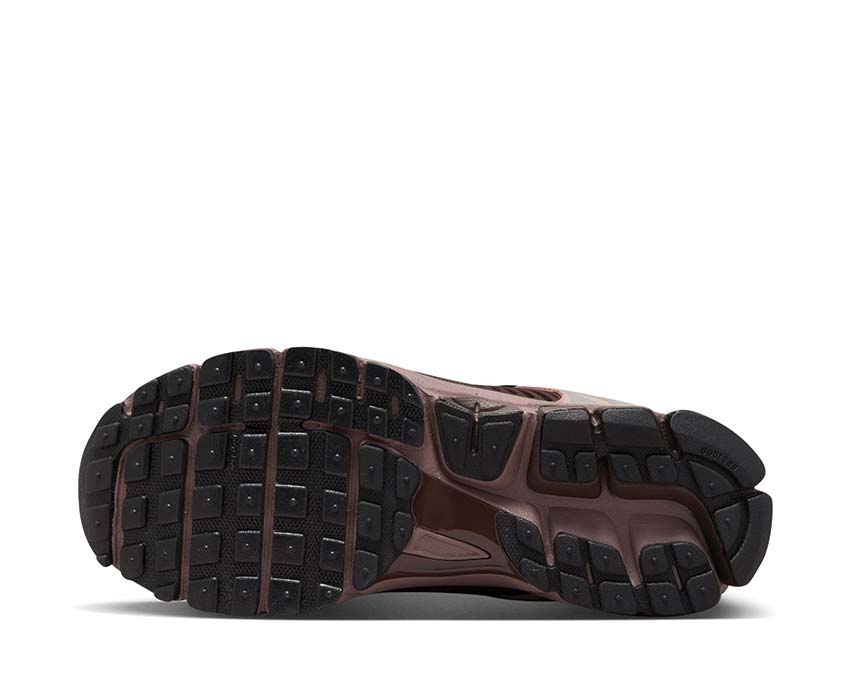 Nike Zoom Vomero 5 W Plum Eclipse / Black - Pink Oxford - Earth FV1166-200