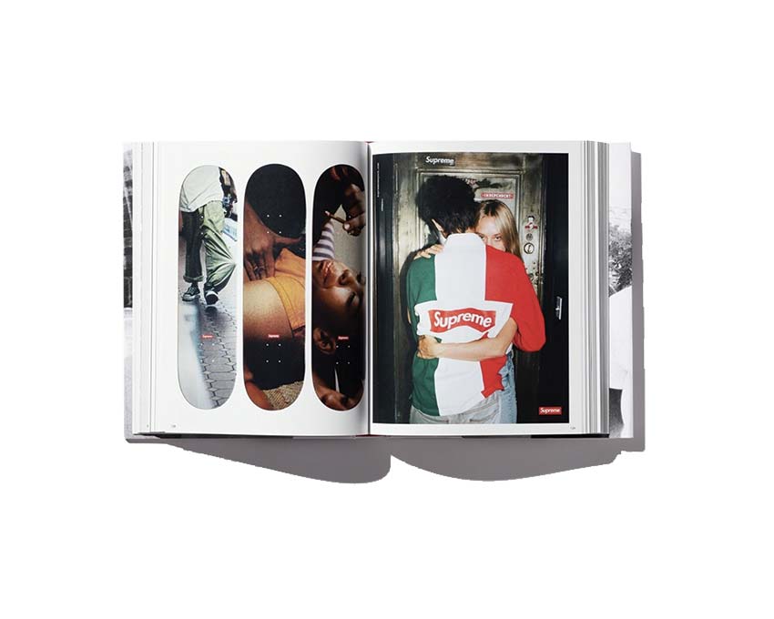 Supreme Phaidon English