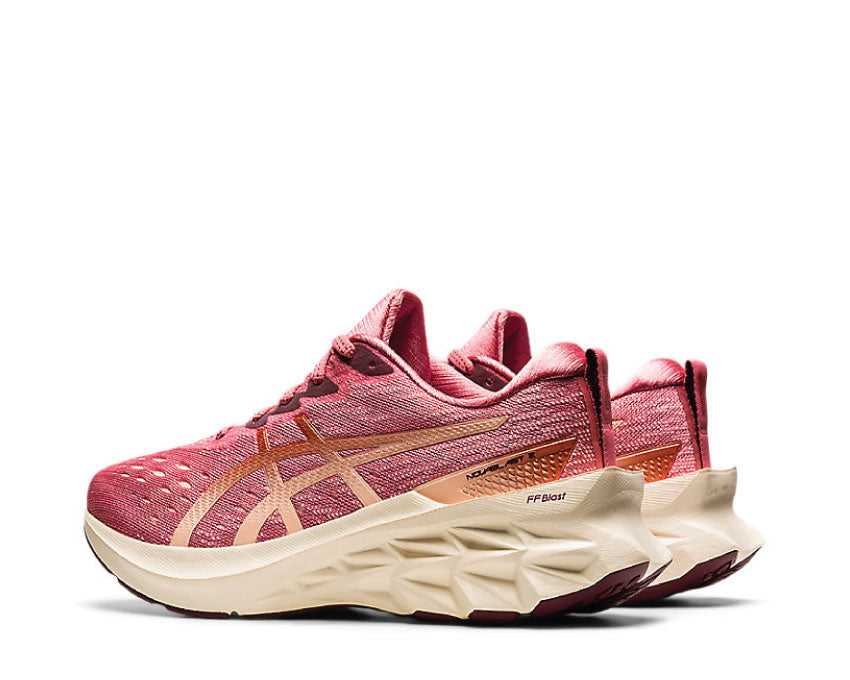 Asics Novablast 2 Smokey Rose / Pure Bronze 1012B049 700