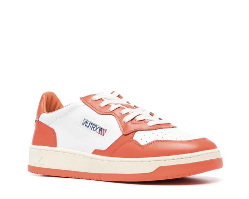 Autry Medalist Low Leat / White / Tangerine AULMWB21