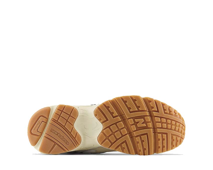 New Balance 725V1 Bone / White / Metallic Silver ML725T