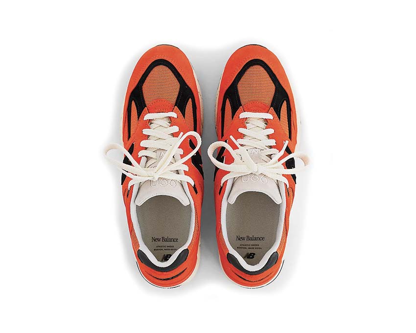 New Balance 990v2 Marigold / Black M990AI2