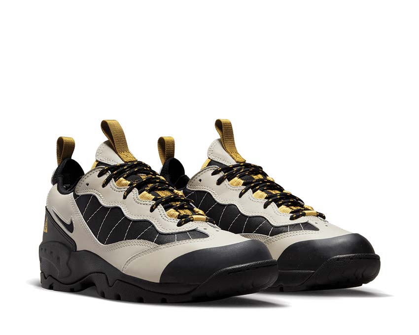 Nike ACG Air Mada Light Bone / Black - Celery - Desert Moss DO9332-001