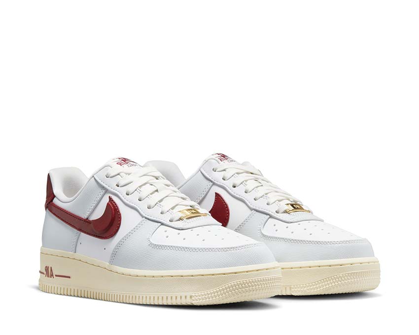 Nike Air Force 1 '07 SE Photon Dust / Team Red - Summit White - Muslin DV7584-001