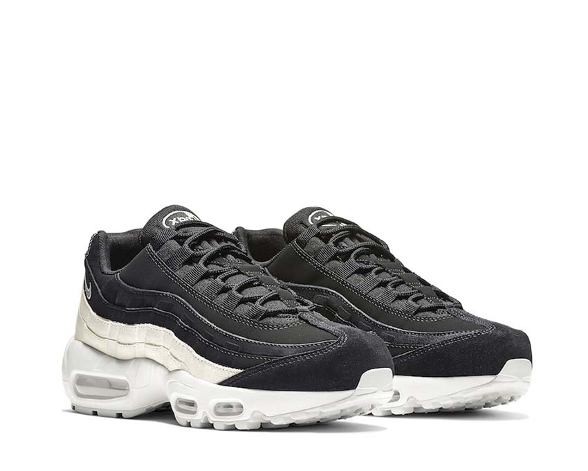 Nike Air Max 95 W Black Spruce Aura Summit White 807443 017