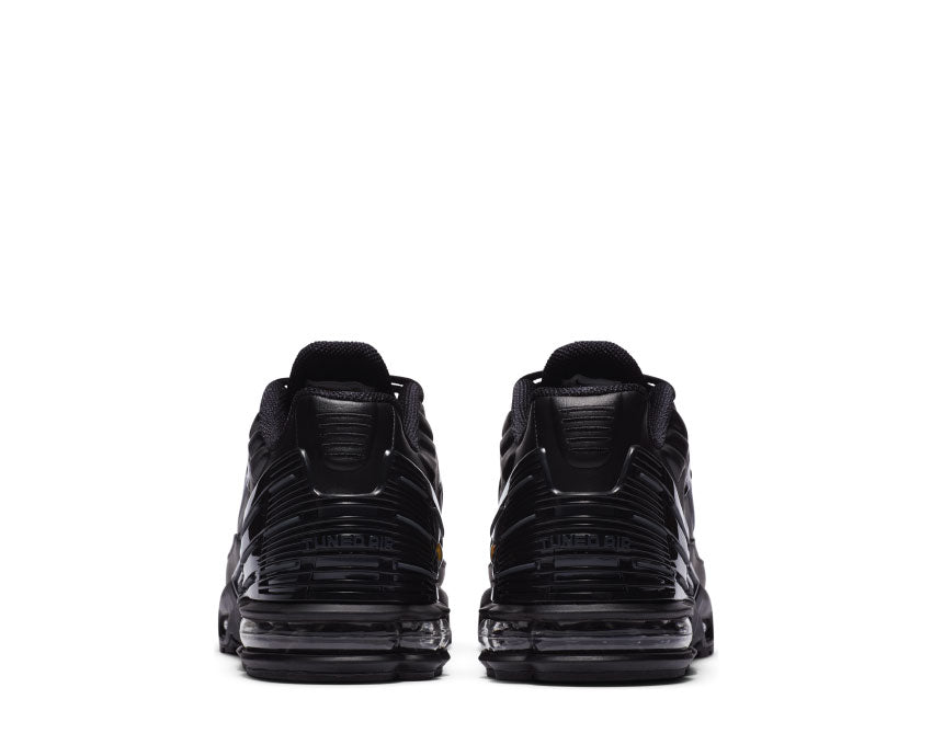 Nike Air Max Plus III Leather Black / DK Smoke Grey CK6716-001