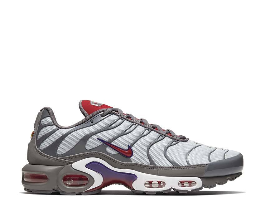 Nike Air Max Plus Metallic Platinum / Gym Red - Gunsmoke - White 852630-041