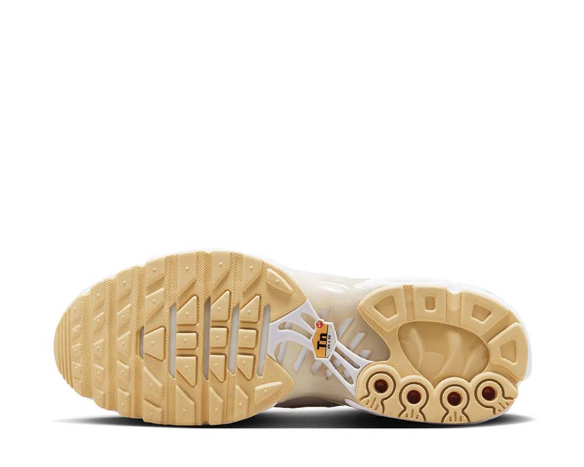 Nike Air Max Plus PRM Summit White / Pale Vanilla - Sanddrift -Sail DZ2832-101