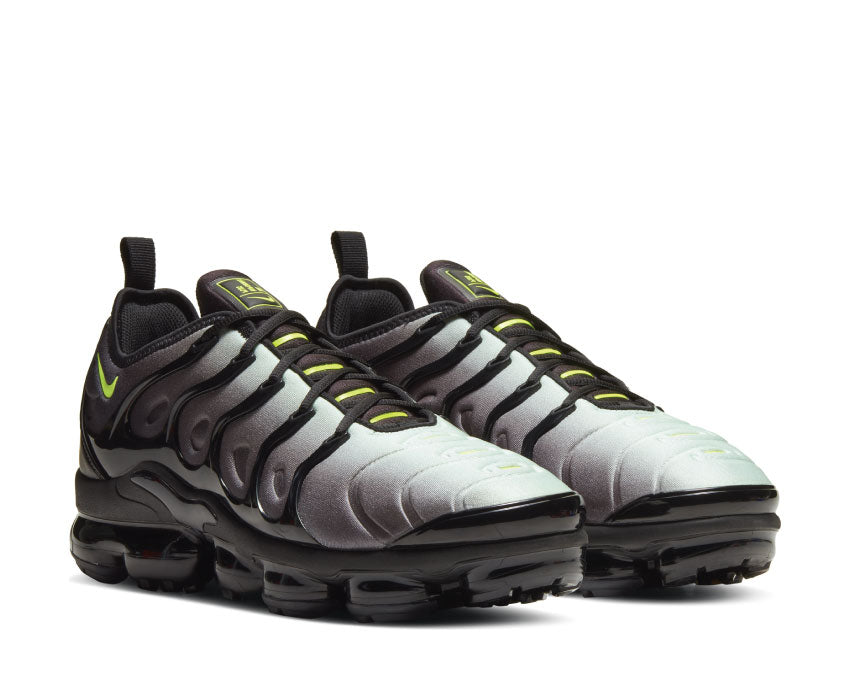 Nike Air Vapormax Plus Black / Volt - Pistachio Frost CW7478-001