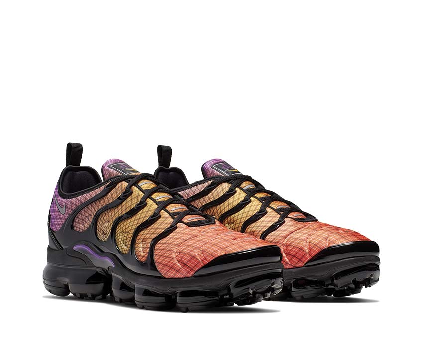 Nike Air Vapormax Plus Bright Crimson Reflect Silver 924453-604