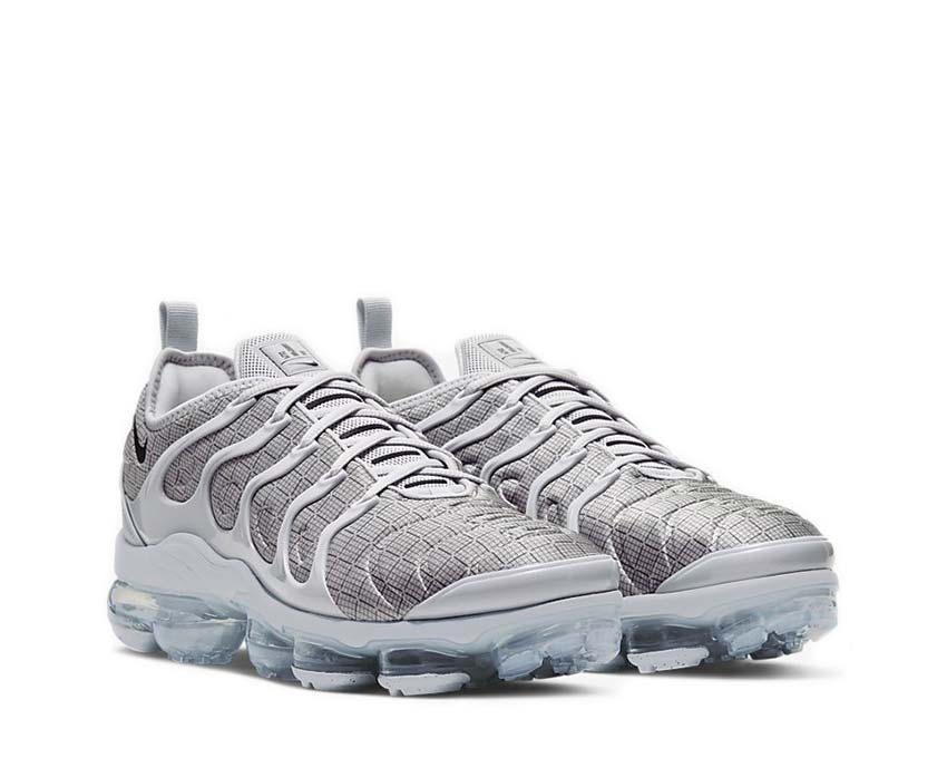 Nike Air Vapormax Plus Pure Platinum / Black CT5529-001
